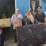 Donasi Barang Salurkan Bantuan untuk Penyintas Kebakaran di RW 12 Jakamulya