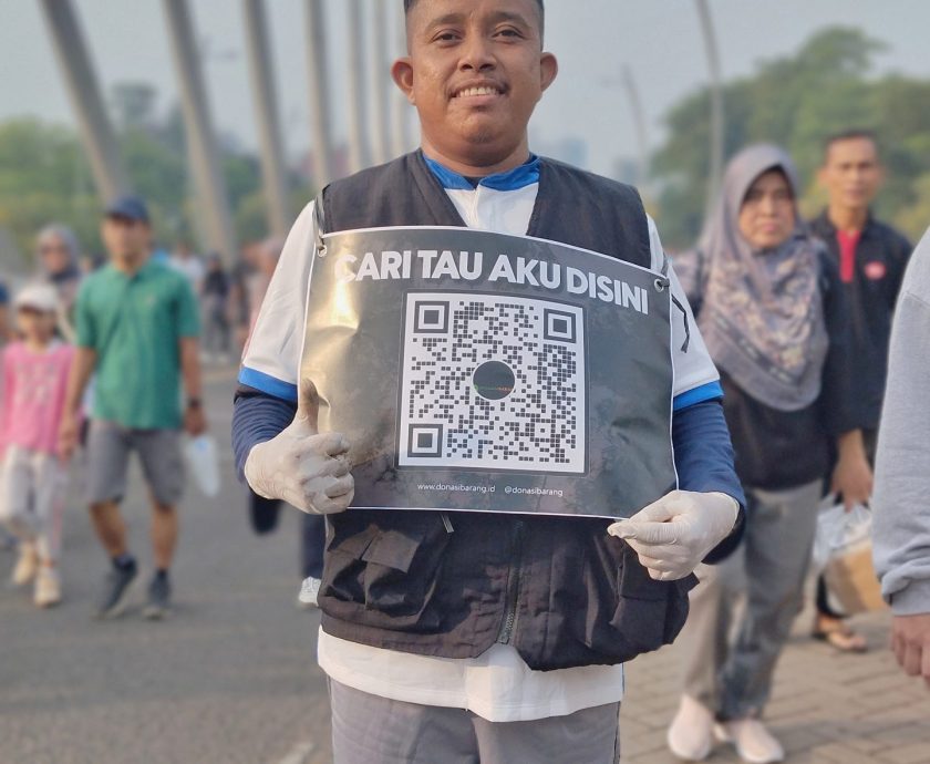 1000697748